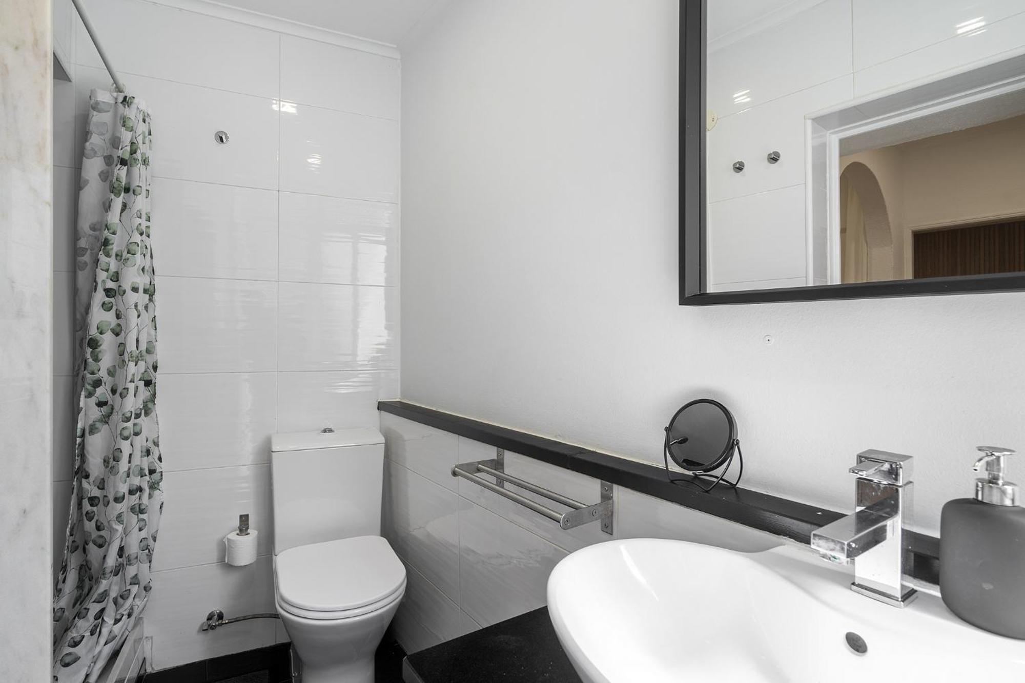 Whome Stylish Family Residence In The Heart Of Chiado Lisboa Ngoại thất bức ảnh
