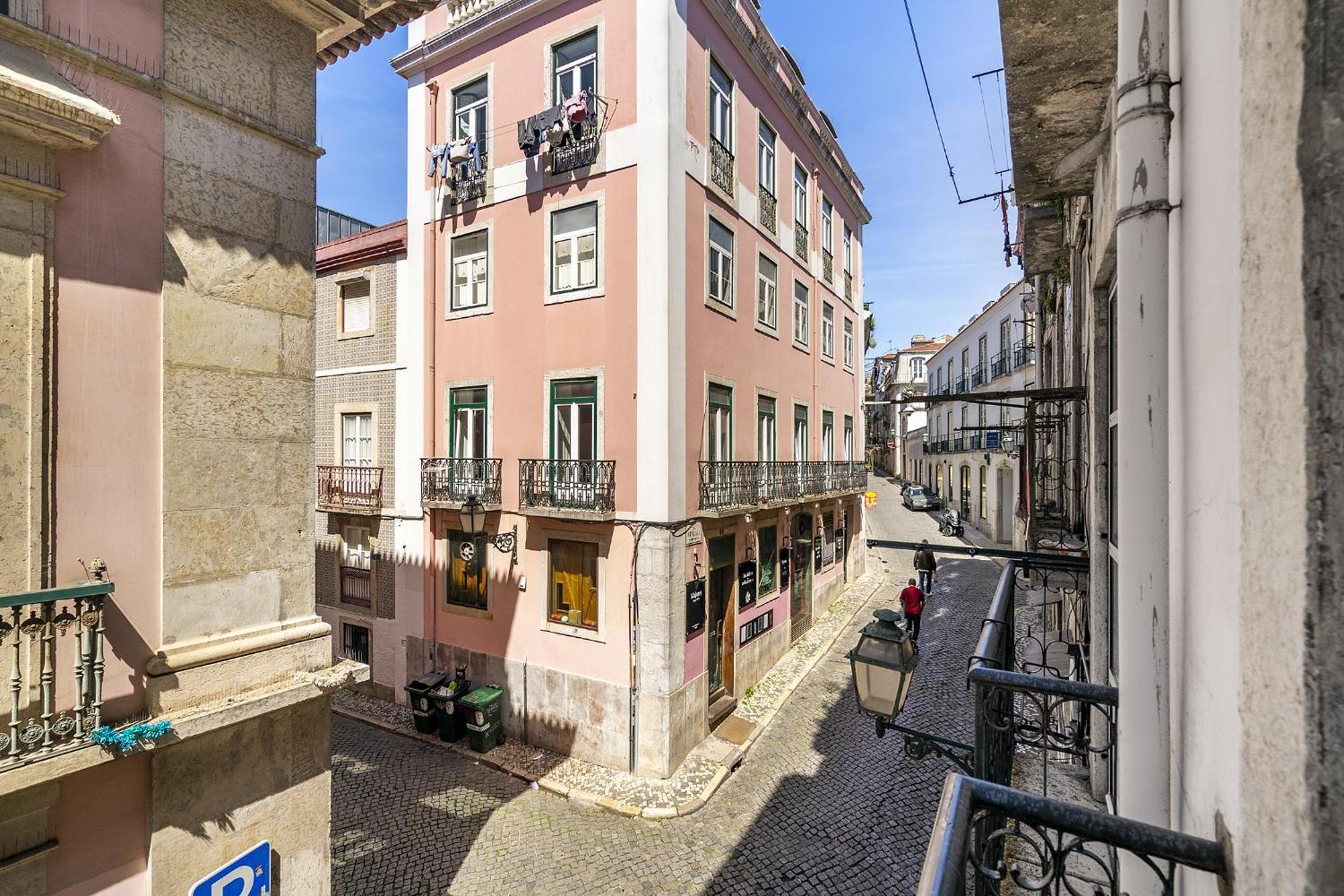 Whome Stylish Family Residence In The Heart Of Chiado Lisboa Ngoại thất bức ảnh